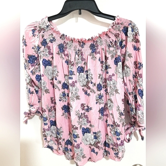 Pink Republic Top - Picture 1 of 3